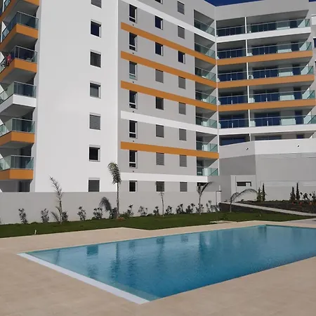公寓 Pool View *